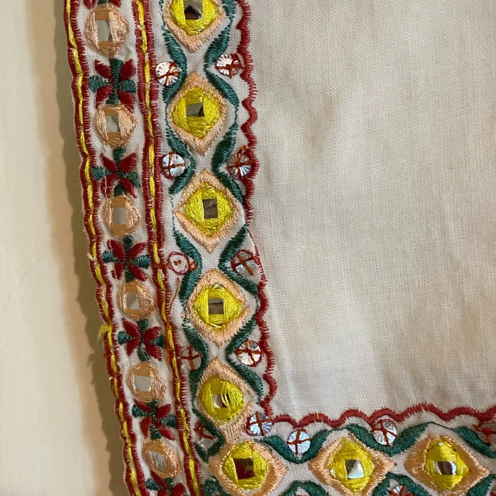 brand Indian off white embroidery Sparkle linen Tunic Top Kurta. M-36 - size 4/6 - Picture 4 of 16
